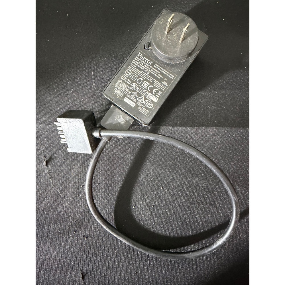 Parrot Battery Charger CHA076001 Black Excellent 12.6V 3.5A Li-Po Adapter